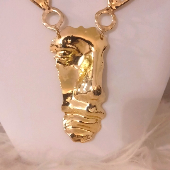 Phantom of the Opera Necklace - Picture 4 of 8